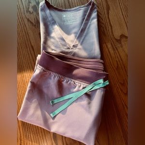 Scrubs Color Mauve straight leg